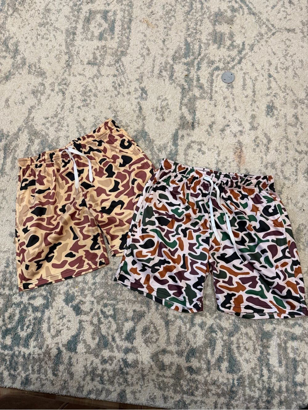 Camo Athletic Shorts Bundle 2 Pack Zip Pocket Medium NWOT - Picture 4 of 4